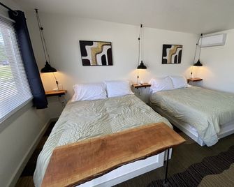 2 Queen Beds Near Silverwood Theme Park | Room 3 - Athol