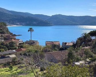 Villa Solana - Argonautivacanze - Portoferraio - Vista esterna