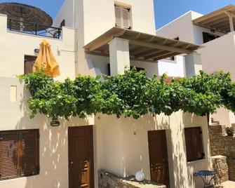 Maria's Residence - Agia Anna