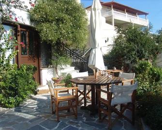 Notis Hotel - Samos - Terasa