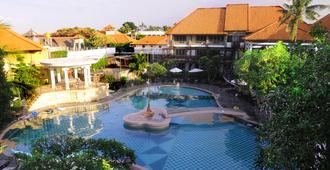 Melasti Beach Resort & Spa Legian - Kuta - Pool