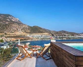 Rhapsody Hotel & Spa Kalkan - Kalkan - Balkon