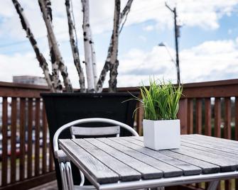 Château Queen by Bower Boutique Hotels - Moncton - Balcony