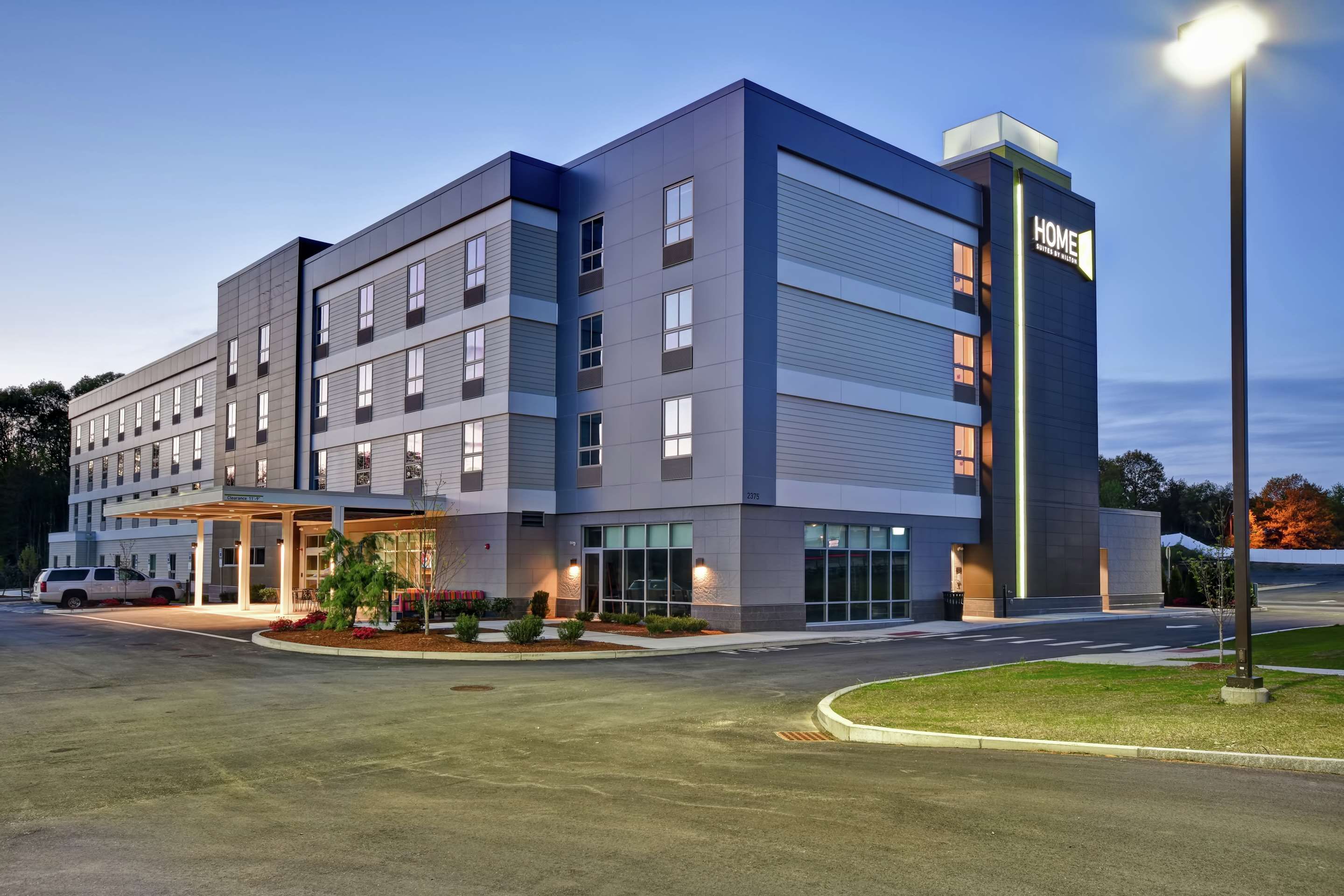 Home2 Suites by Hilton Walpole Foxboro - Walpole - Budova
