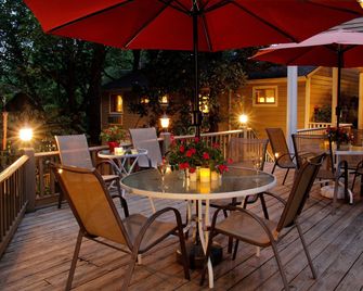 Heartstone Inn - Eureka Springs - Patio