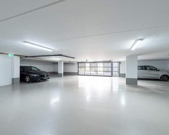 Lit Living: Luxus - Box Spring - Parking - Terrace - Ludwigshafen - Lobby