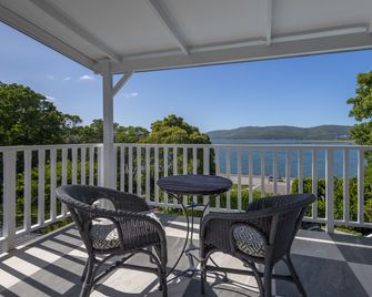 هايد أواي جيست هاوس - كنيسنا - شرفة