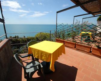 Hotel Baia Del Sorriso - Castiglioncello - Balkon