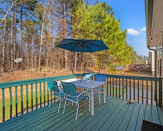 The Cambridge of Carolina - Clayton - Balcón