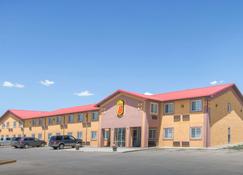 Super 8 by Wyndham Moriarty - Moriarty - Bâtiment