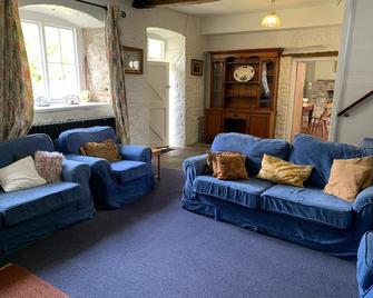 Glynhir Mansion - Ammanford - Living room