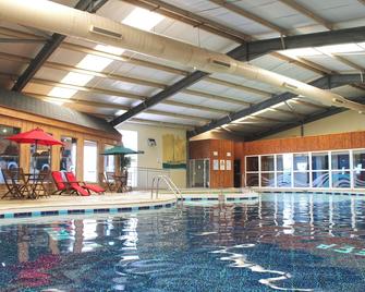 Croyde Bay Hotel or Self Catering - Braunton - Pool