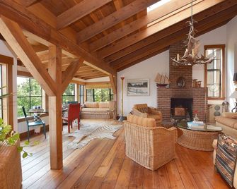 Estate Above the Clouds - Saint Helena - Salon