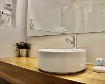 Dizengoff 208 Hotel Tel Aviv - Tel Aviv - Baño