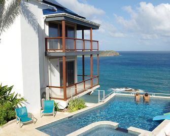 Oceanport Villa : Great location, stunning views with pool and spa - Сент-Джон - Басейн