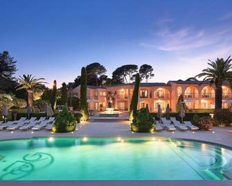 Villa Miraé by Inwood Hotels - Cap d'Antibes - Antibes - Havuz