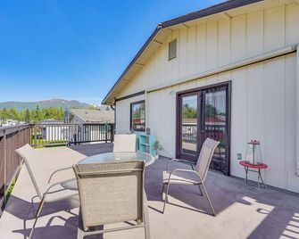 5 Mi to State Park Mtn-View Apt in Anchorage - Anchorage - Balcón