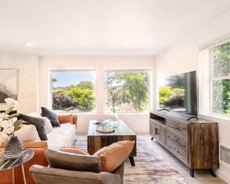 6615 Lower · 3b2b Lower Unit w/ Gorgeous Green Lake View - Seattle - Sala de estar