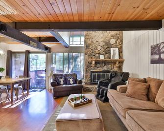 Next To Snow Summit Spa Bbq Hike & Bike - Big Bear Lake - Living room
