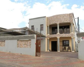 Coco Palm B&B - Windhoek - Edificio