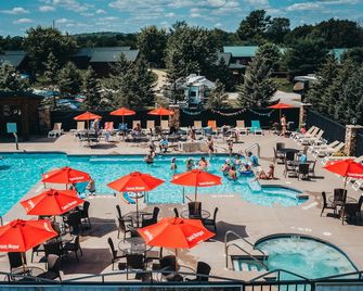 Edge-O-Dells Resort - 21 and Older - Wisconsin Dells - Pool