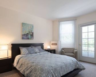 Spacious Roland Park Apt near Hopkins - Baltimore - Habitación