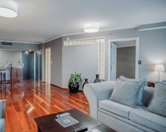 Plaza Real Suites Hotel - Rosario - Sala de estar