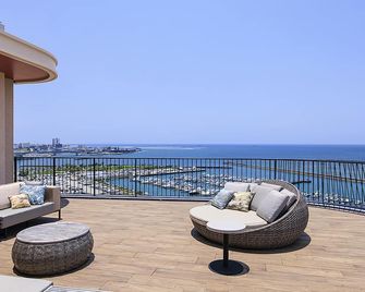 Okinawa Prince Hotel Ocean View Ginowan - Ginowan - Balcón