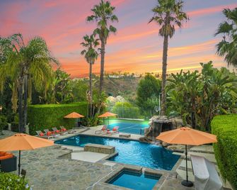 Anzio - Contemporary Bel Air Estate With Endless Amenities - Los Angeles - Pool