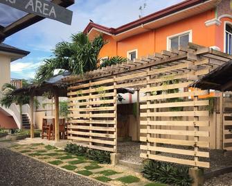 Syke's Apartment | Bantayan Island | Santa Fe - Santa Fe - Building