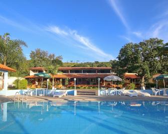 Pousada Vale da Montanha - Serra Negra - Piscina