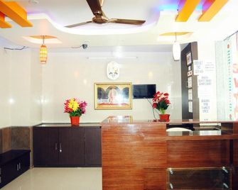 Sai Niwas - Shirdi - Front desk