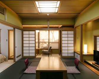 Baien - Yufu