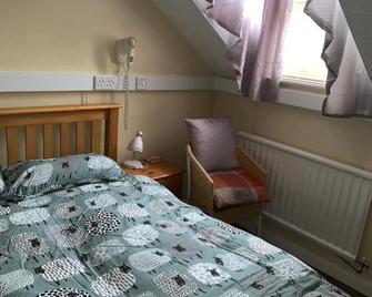 Brafferton Guest House - Hartlepool - Bedroom