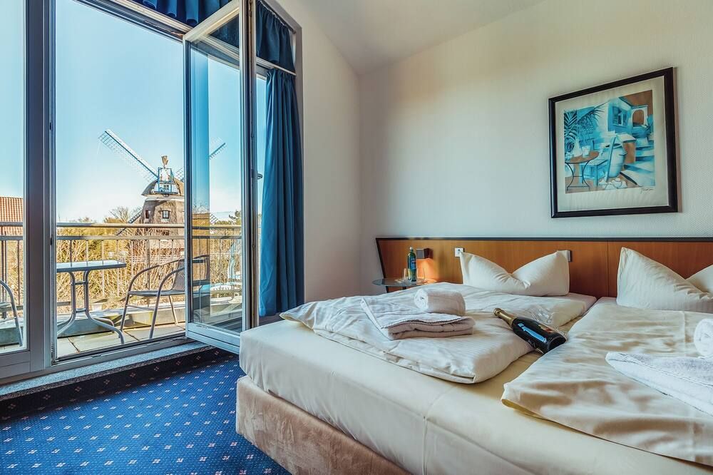 لاند هوتل ليفيتس موهلي