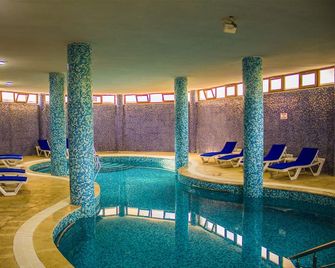 Form Termal & Spa Gure - Edremit - Pool