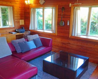 Private Beach House - Motobu - Living room