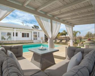 Villa Padangi - Gallipoli - Pool