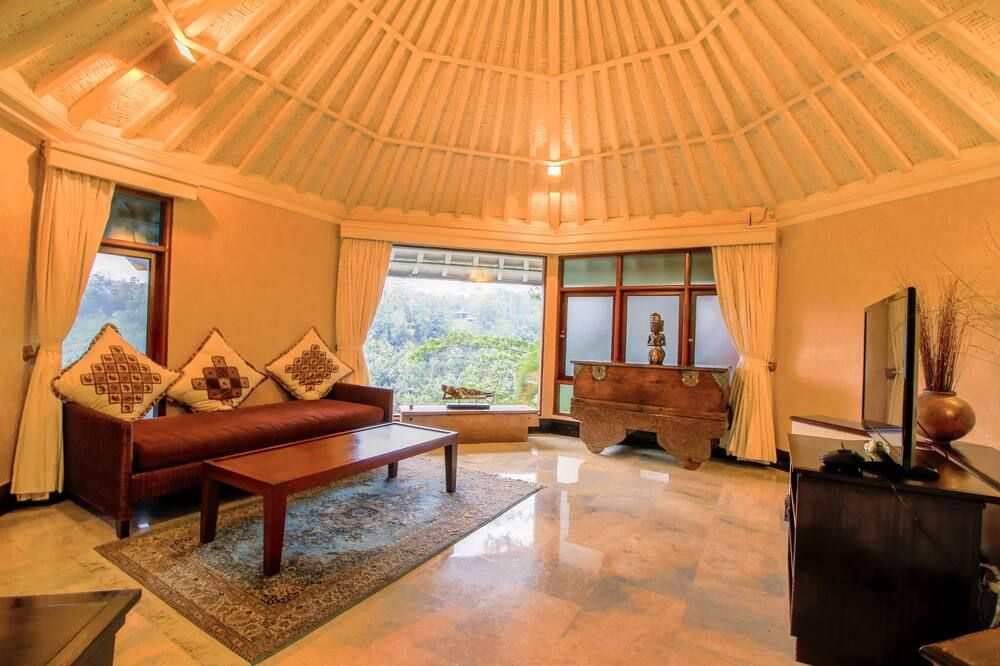 Kupu Kupu Barong Villas And Tree Spa By