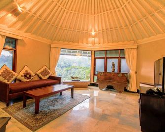 Kupu Kupu Barong Villas and Tree Spa - Ubud - Sala de estar