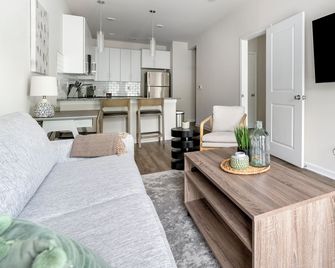 Landing Apartments - Emery Villages - Concord