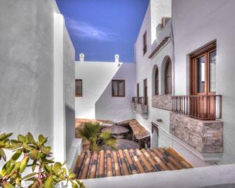 Hotel Almadraba - Zahara de los Atunes