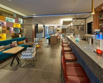 Hampton by Hilton Berlin City West - Berlin - Bar