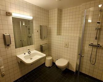 City Hostel Bergen - Bergen - Bathroom