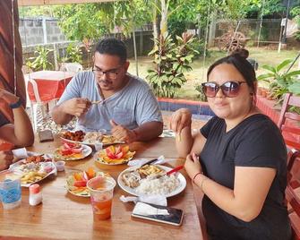 Hostal Cuba Dance Garden - Managua - Patio