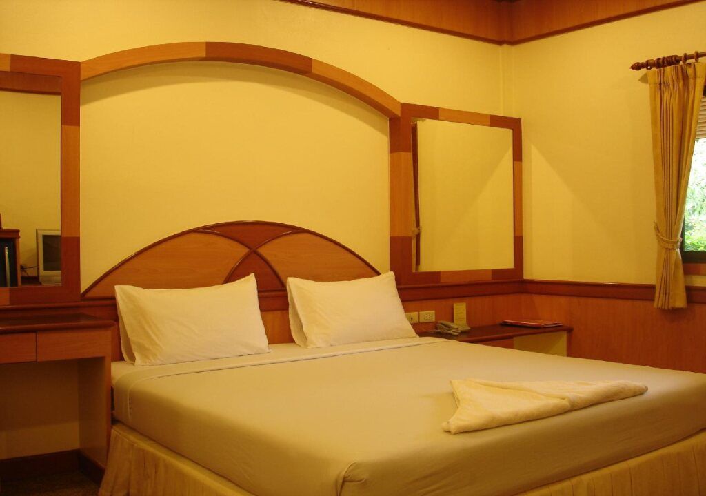 Seaza Hotel - Chumphon - Habitación