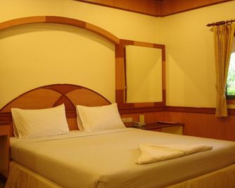 Seaza Hotel - Chumphon - Habitación