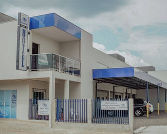 포우사다 도나 피나 - 프란시스코 벨트랑 - 건물