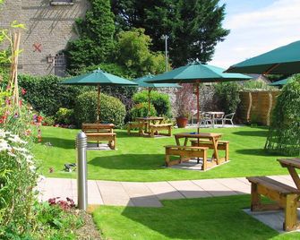 The Burton Hotel and Cloud Nine - Kington - Patio