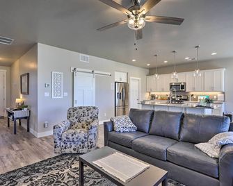 Family-Friendly Grand Junction House Wit - Grand Junction - Sala de estar